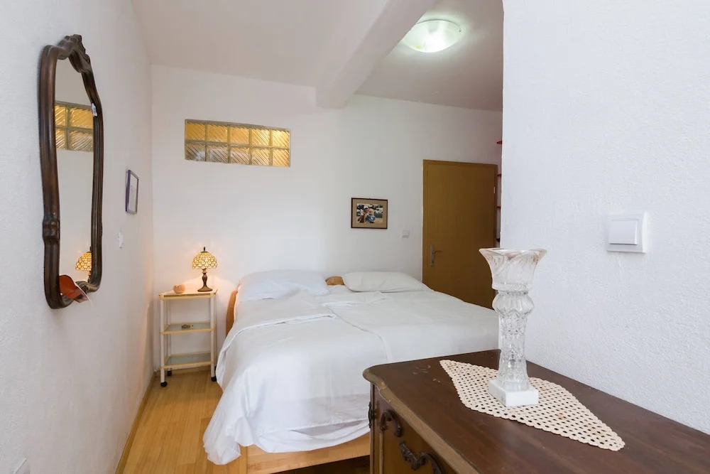 Apartment Goran
