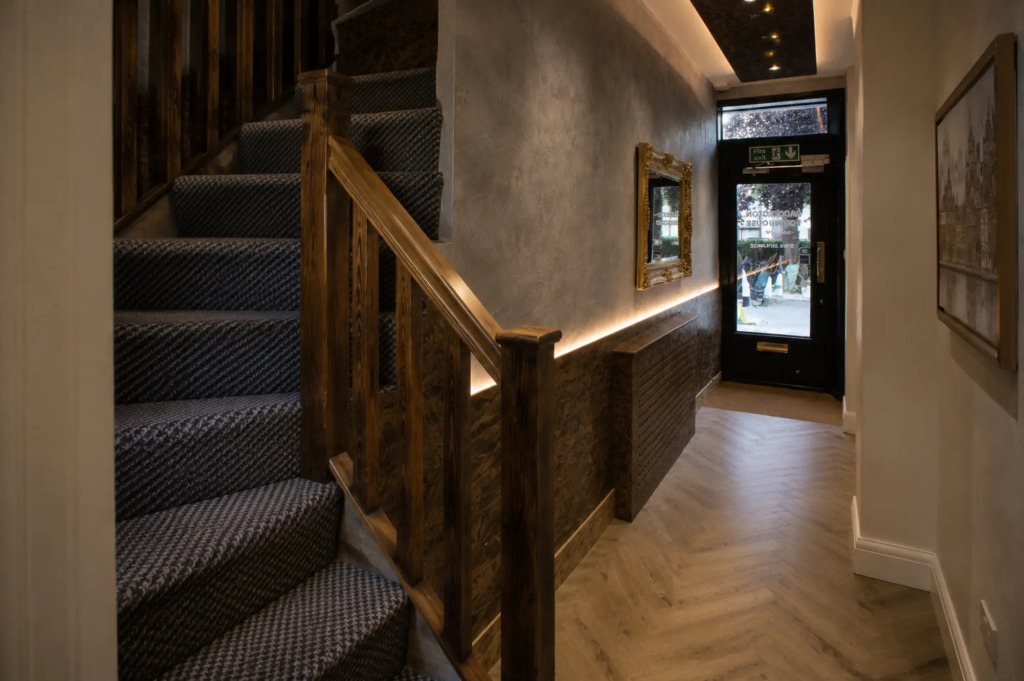 OYO Townhouse 30 Sussex Hotel