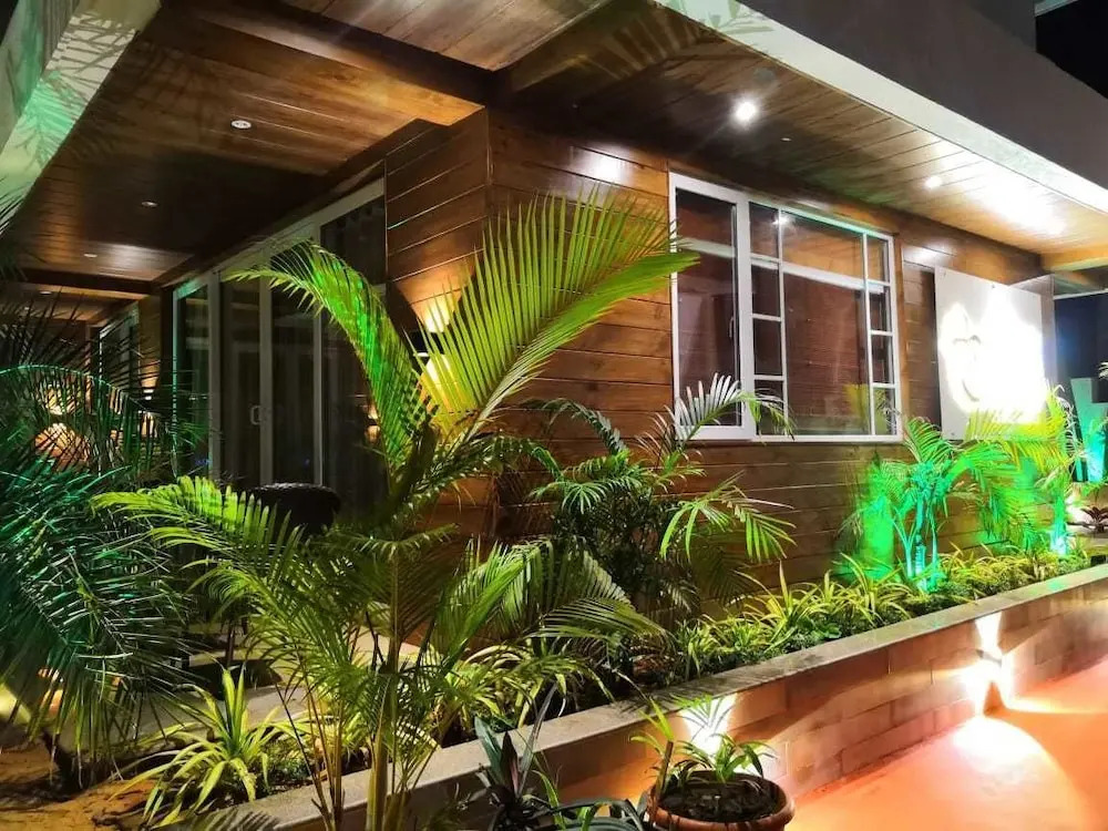 Shivers Oasis Luxury Boutique Resort
