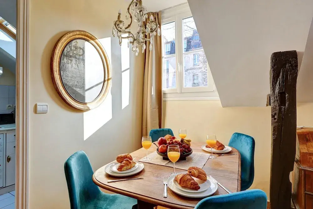 Comfortable 1BR in Latin Quarter