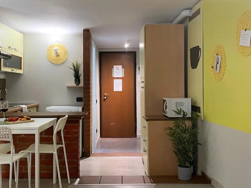 Alessandro 82 - Immobili e Soluzioni Rent