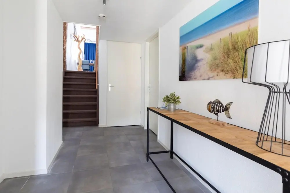 Spacious Luxury Apartment With Beautiful Views of the Harbor and the North Sea