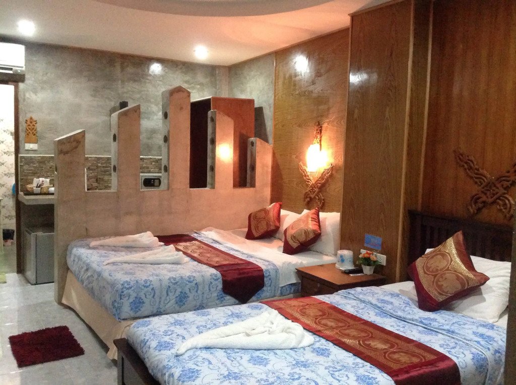 Ruan Mai Naiyang Beach Resort