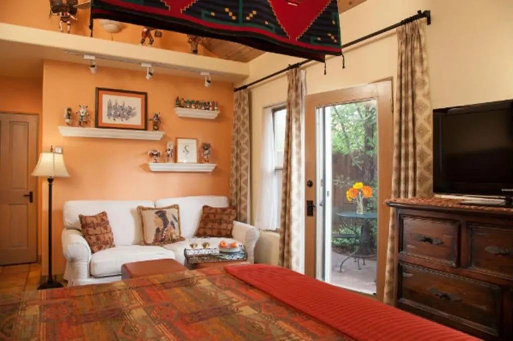 Four Kachinas Bed & Breakfast Inn