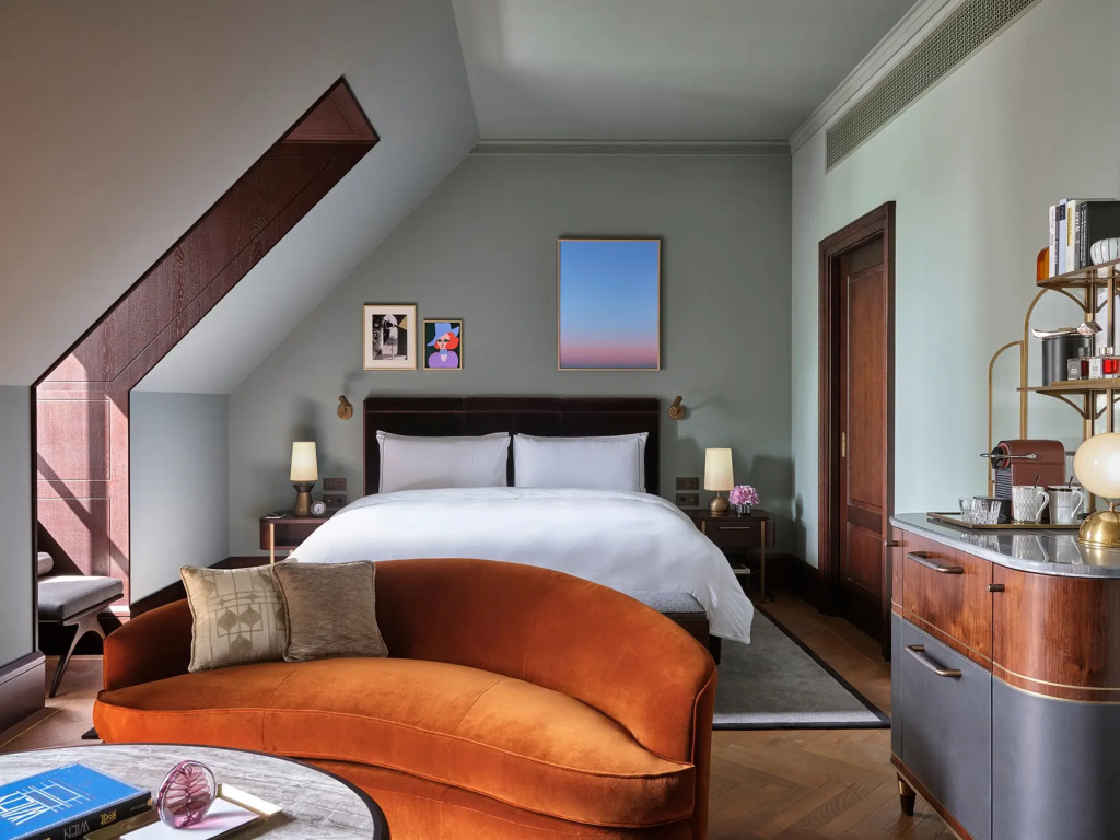 Rosewood Vienna