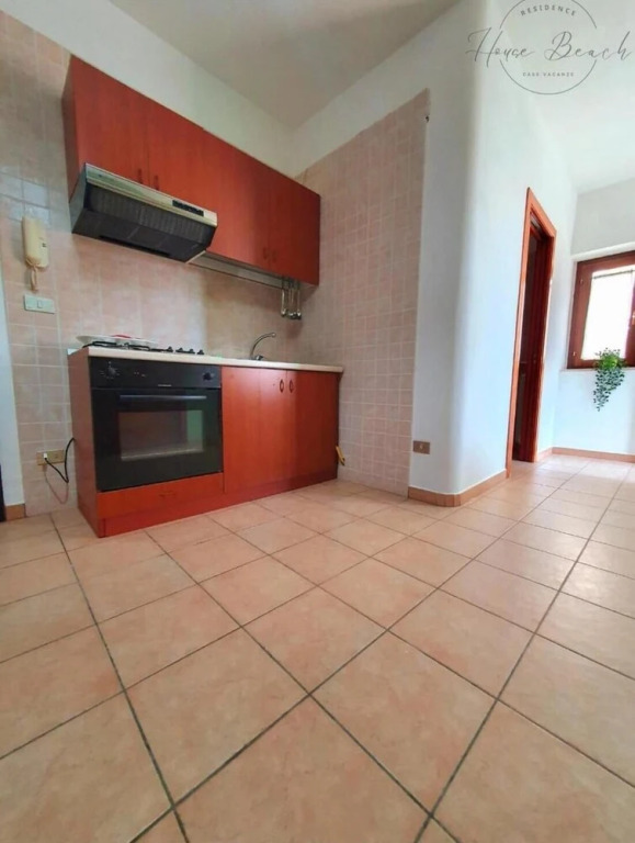 Magnificent Classic Green Apartment for Couples in the Center
