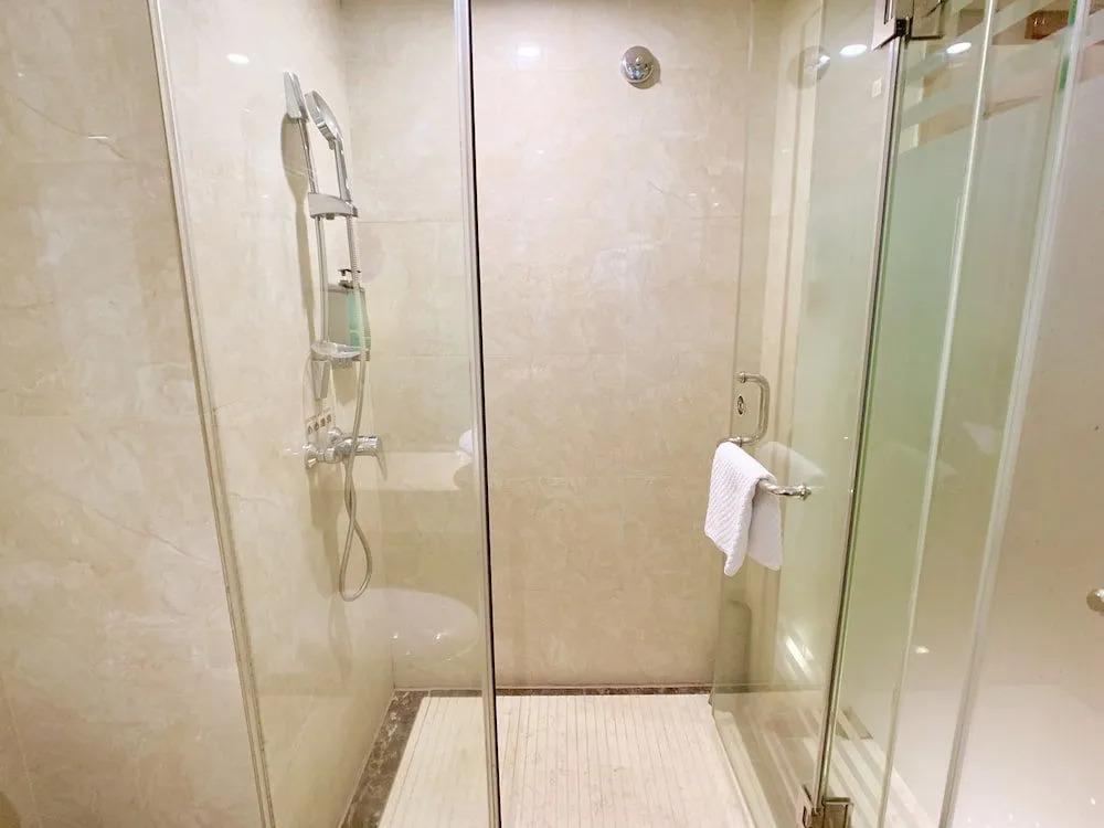 Shenzhen Renshanheng Hotel