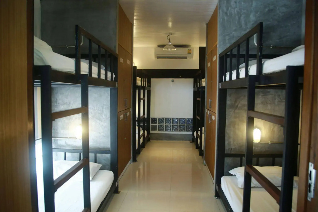 Freedom Hostel at Phi Phi
