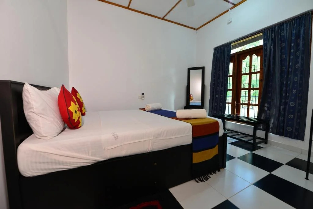 Peacocklodge