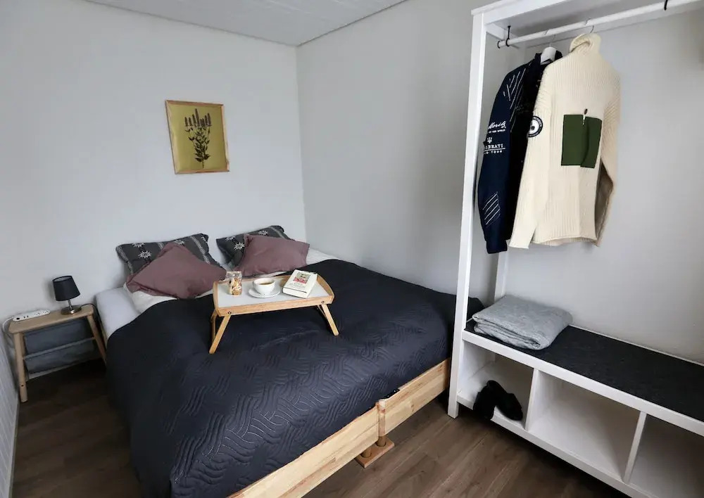 ALP APARTMENTS centre location with traditional design and self check-in