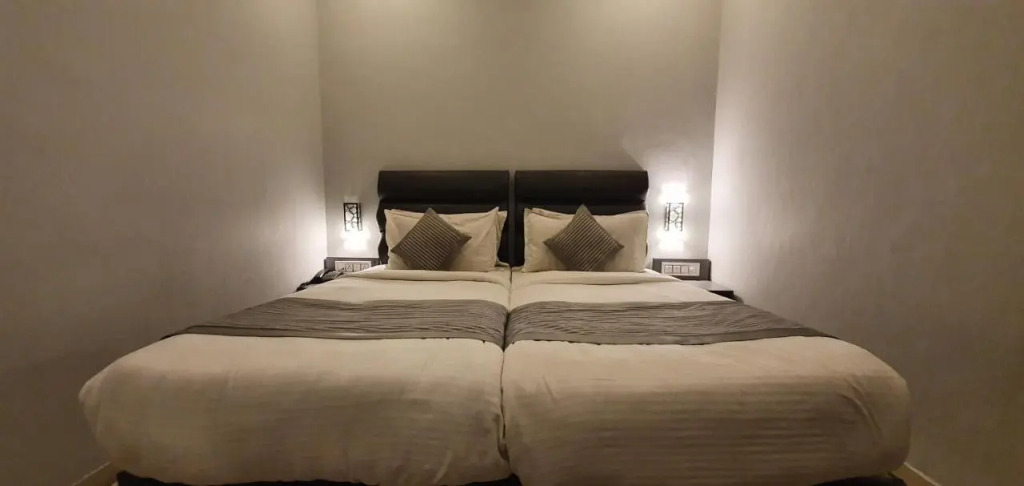 Nova Hotel New Crossroad
