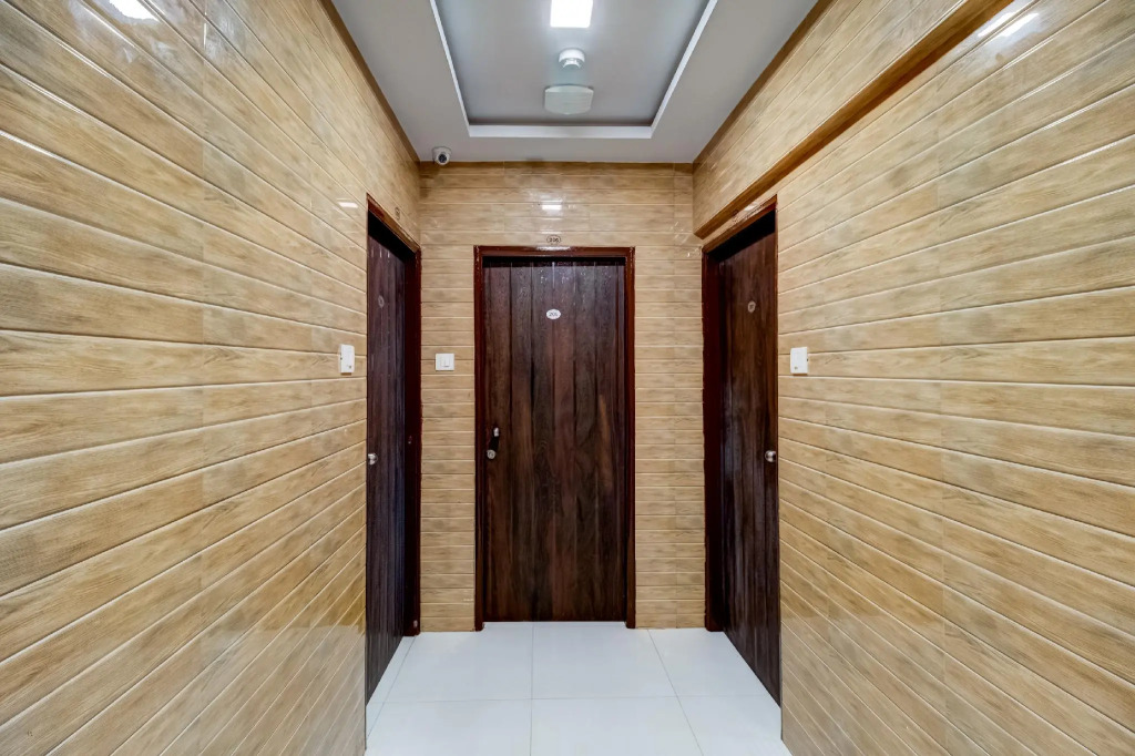 SilverKey Executive Stays 47986 Nishita Annex