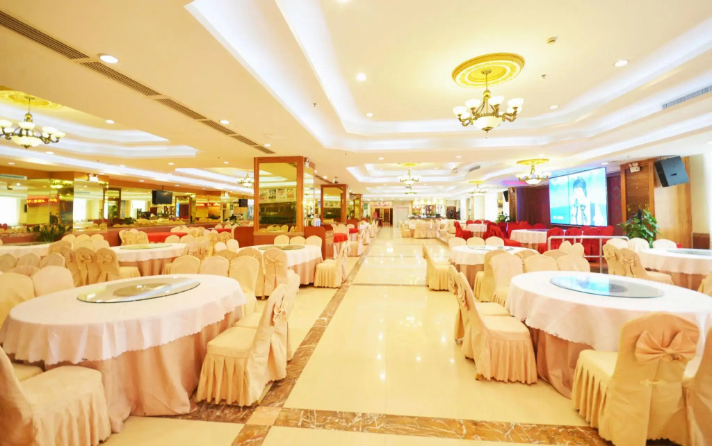Longzhu Hotel