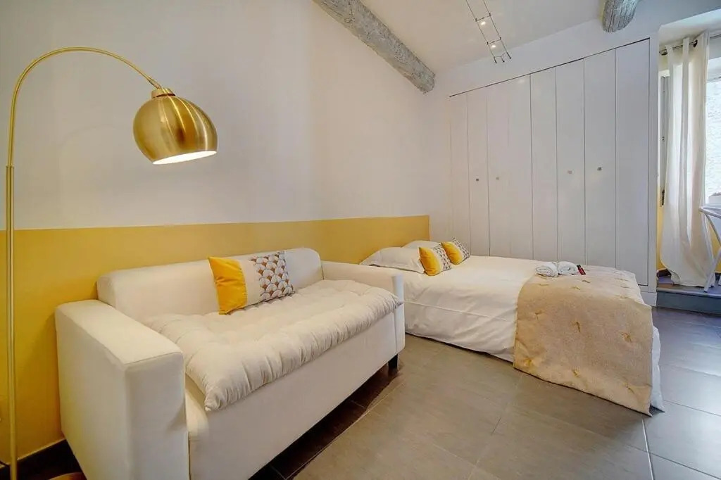 STUDIO MODERNE CENTRE HISTORIQUE DE CANNES VIEUX PORT-BAS SUQUET l- A0B65