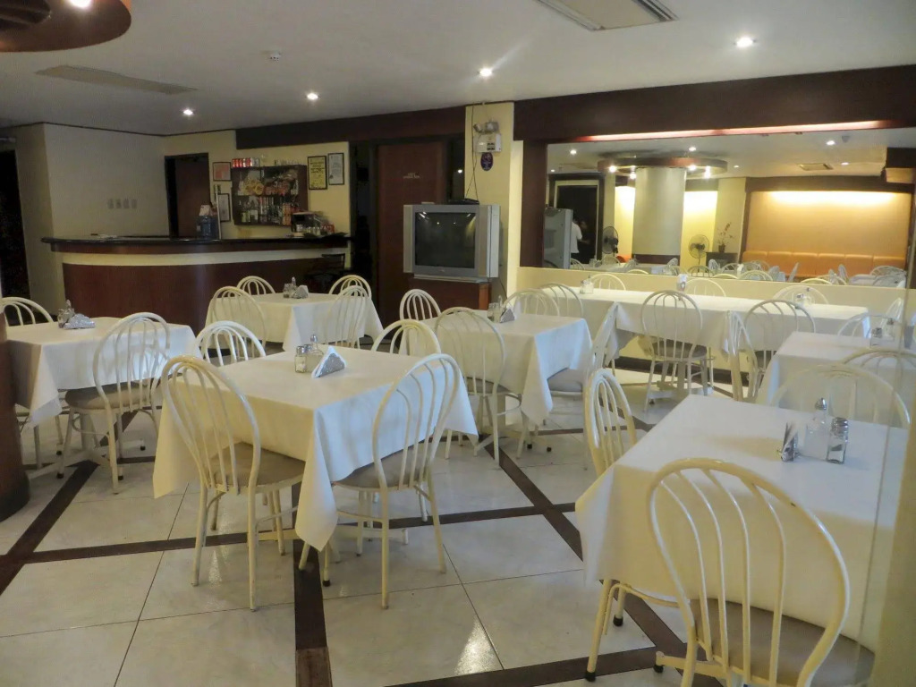 Paragon Suites