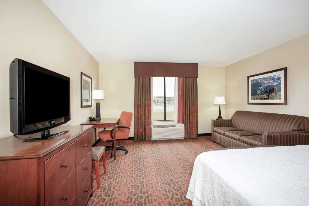 Hampton Inn and Suites Denver/South-RidgeGate