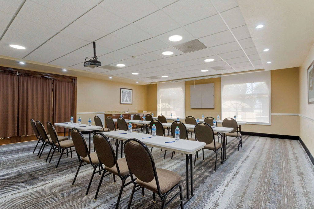 Comfort Suites Kingwood, Humble, New Caney, Houston IAH Airport