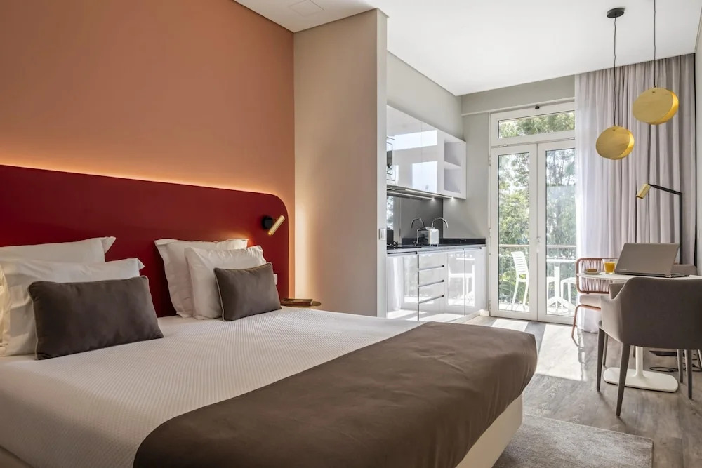 King David Suites 202 by Homie
