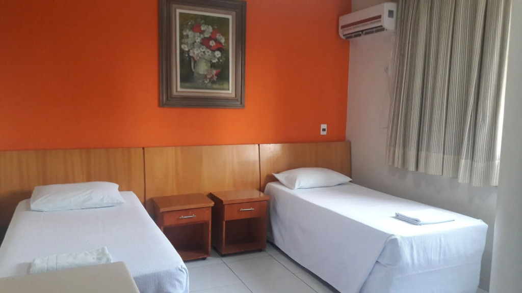 Crystal Plaza Hotel Marista
