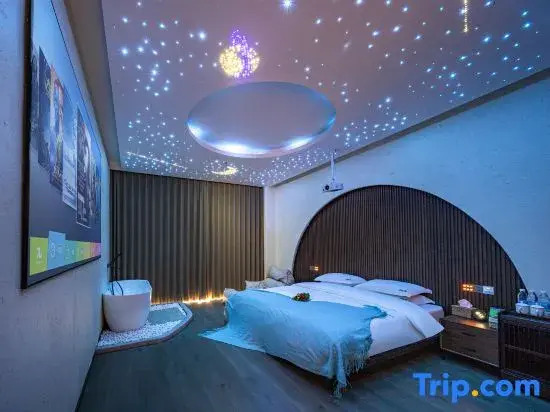 Yunxi River Bank · Jiangjing Zhen Enjoy · Smart Audio-Visual Family Leisure Hotel