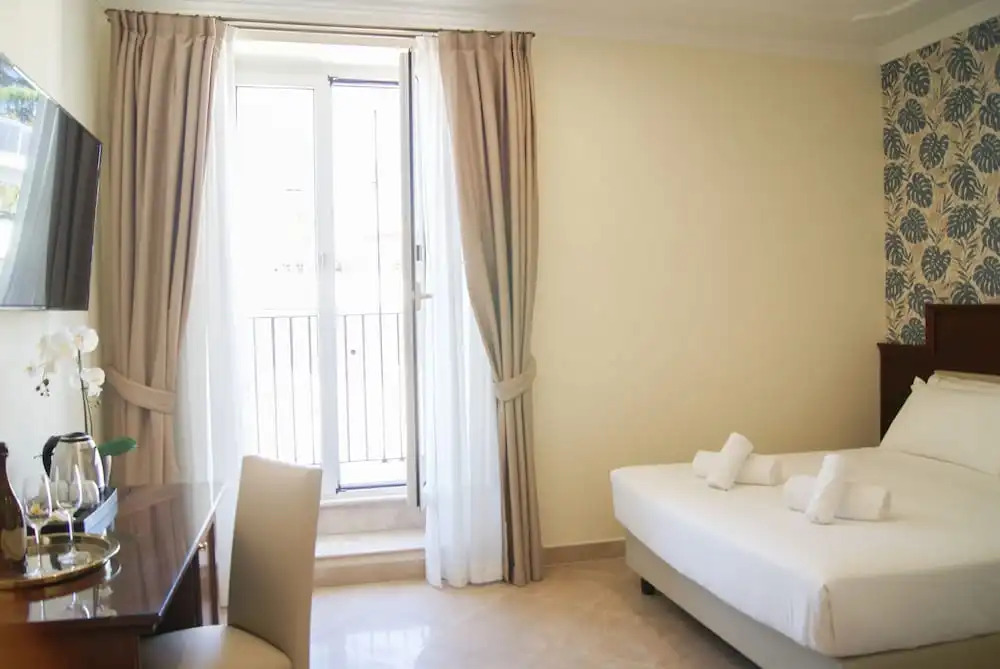 Glam Luxury Rome