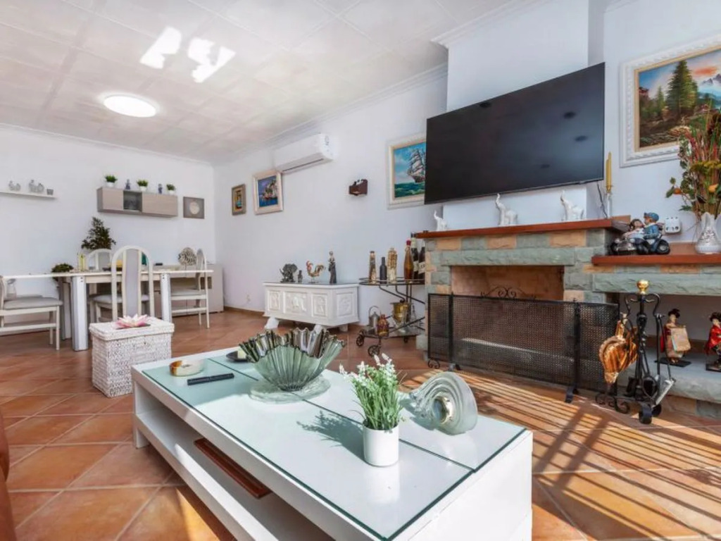House Aguilera Tordera