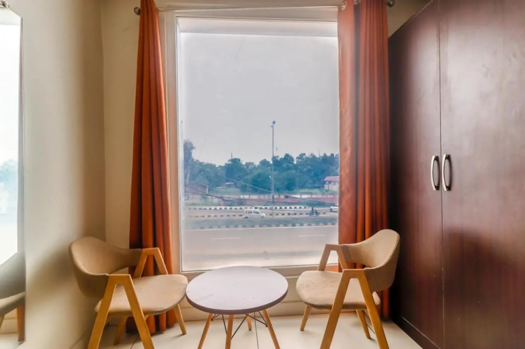 Fabhotel Nido