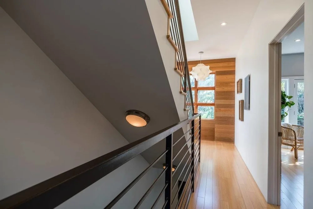 New Architectural House Rooftop Deck 3BD