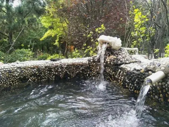 Longwan Hot Spring Hotel