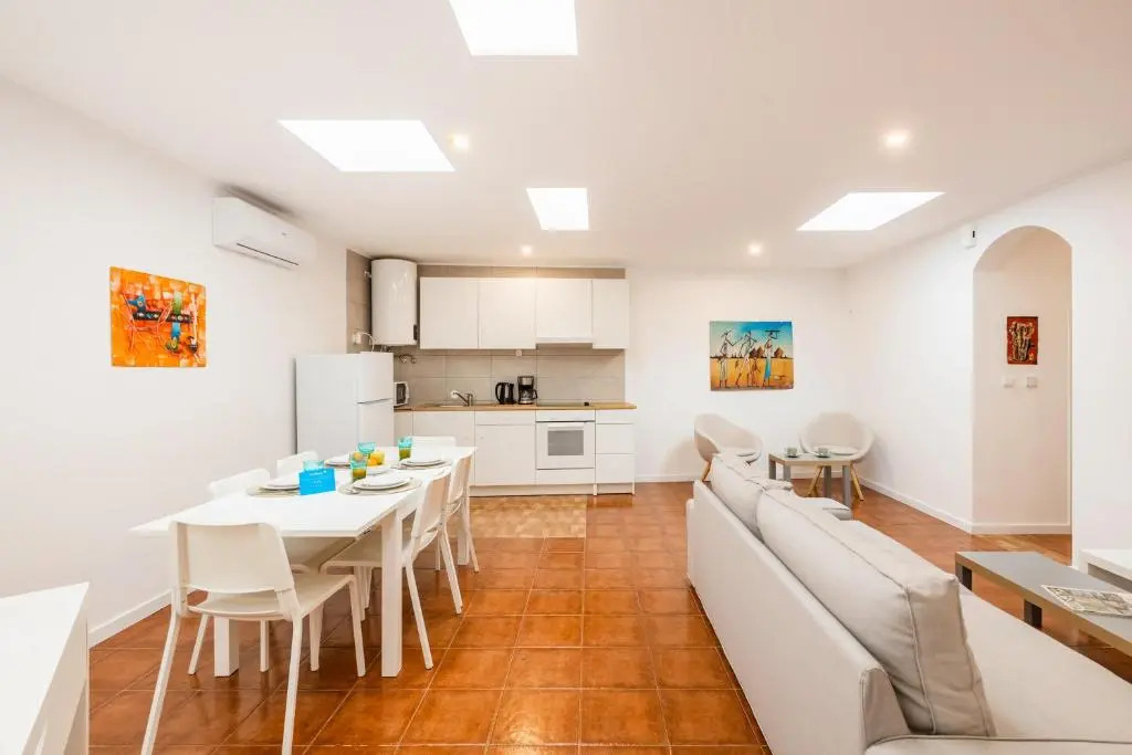 Live, Laugh, Love Beach Guest Home with AC