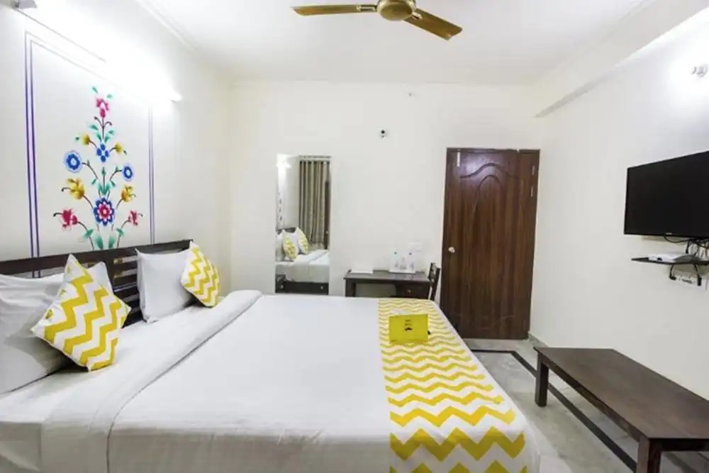 Hotel DVL INN- Near Jalmahal Jaipur