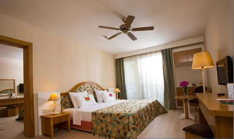 Hotel Defne Star