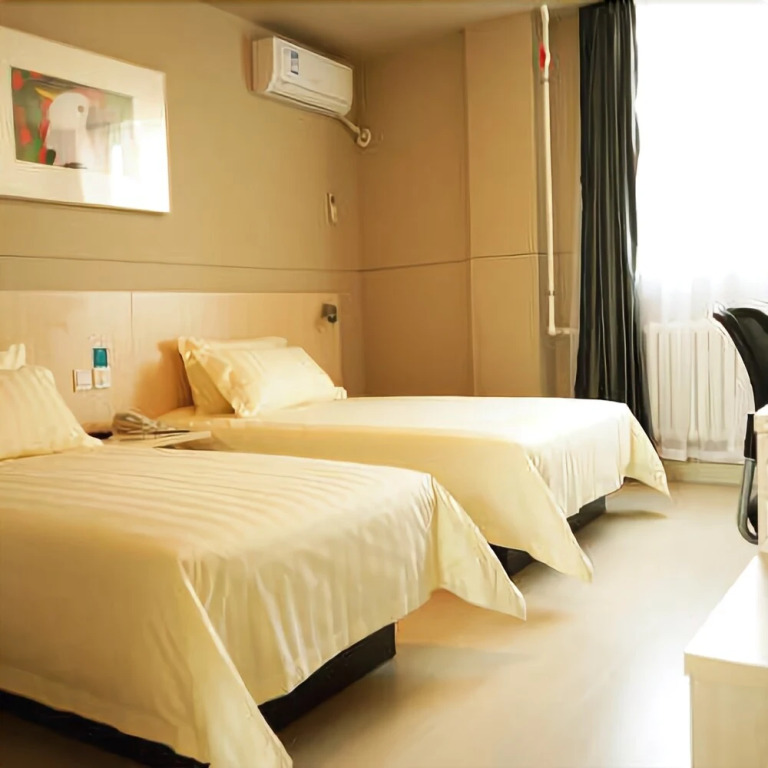 Jinjiang Inn Yingkou Port Authority Bayuquan Century Plaza