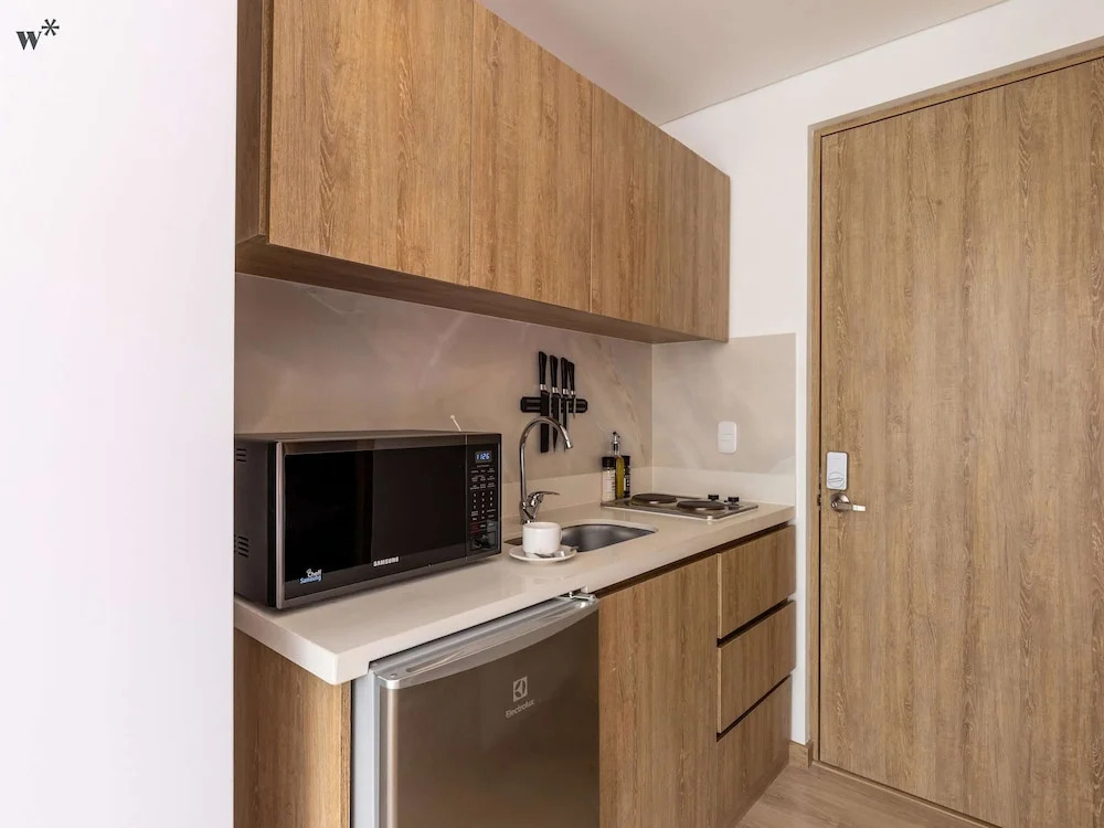 w Lovely 2BR in the Heart of Santa Barbara