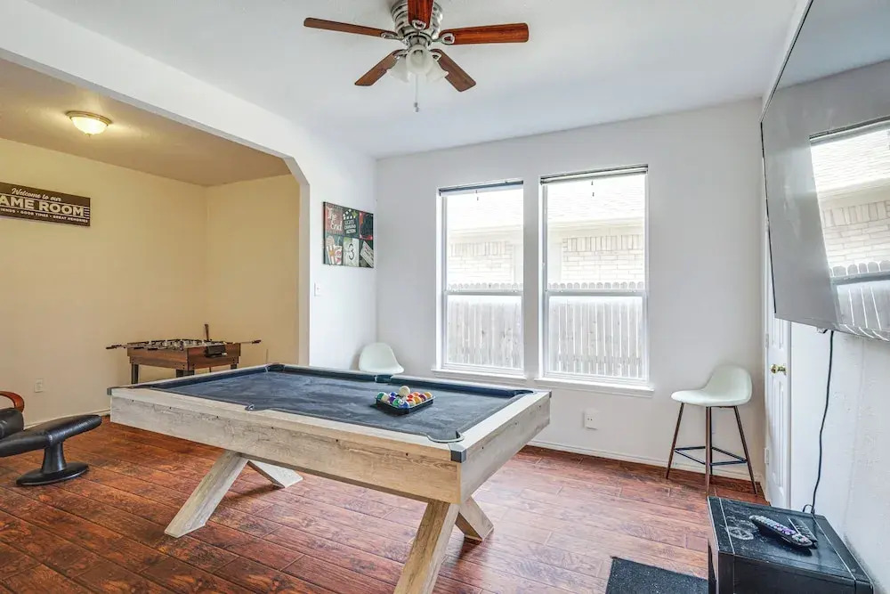 3 Mi to Dfw: Pet-friendly Euless Home