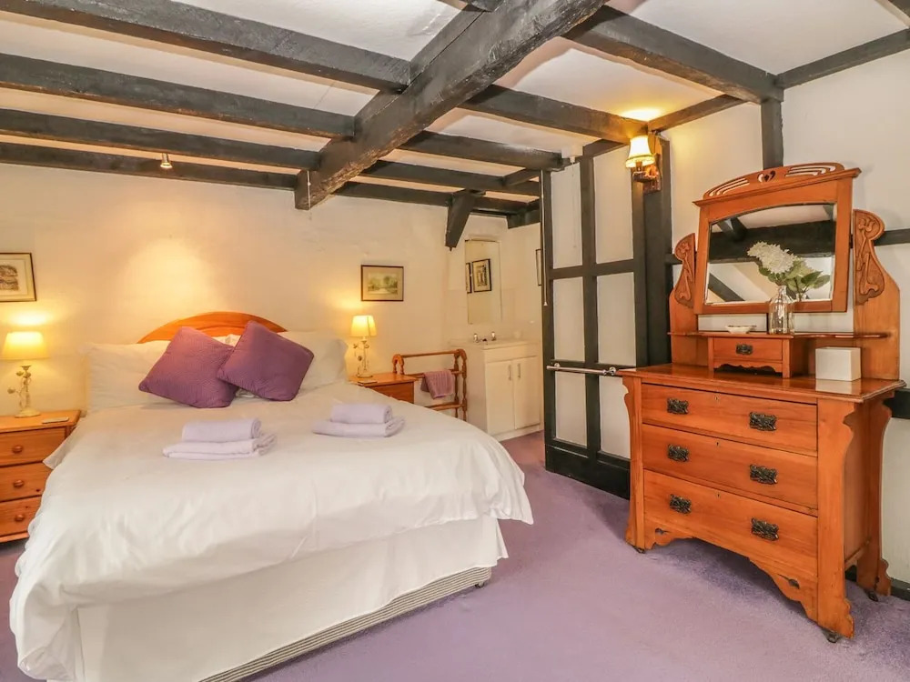 Lilac Cottage