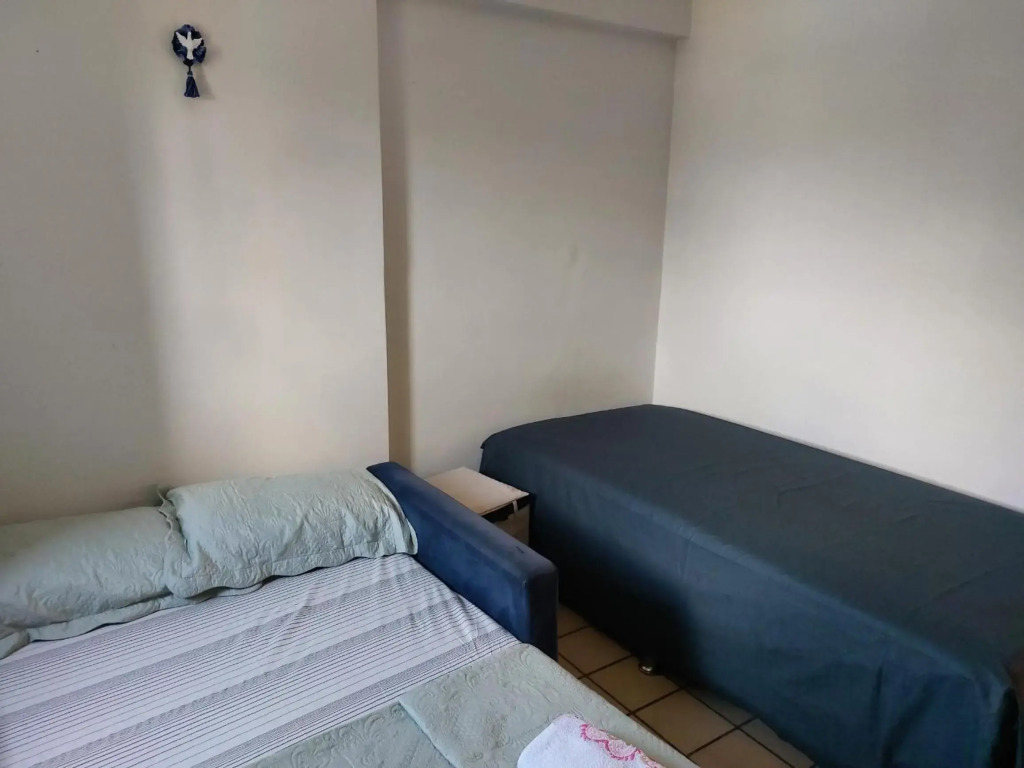 SUITE com BANHEIRO PRIVATIVO e QUARTO DUPLO