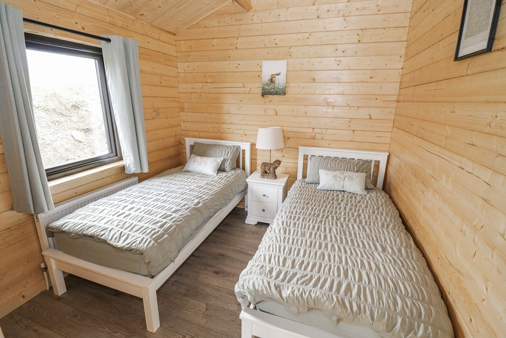 Glenview Log Cabin