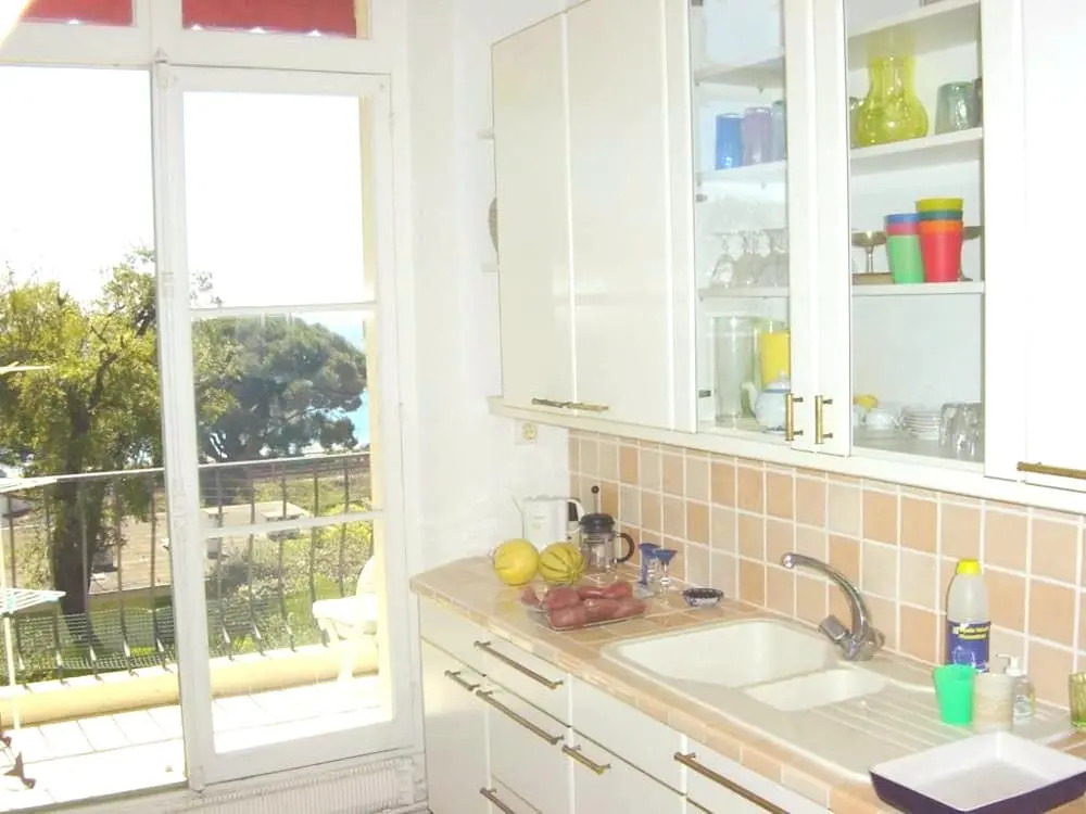 Studio in Cannes, With Wonderful sea View and Enclosed Garden - 250 m From the Beach