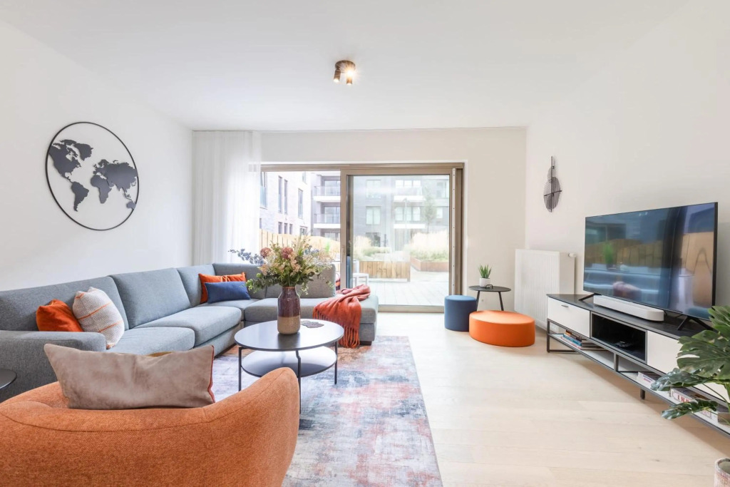 Brand new holiday home with high-end finishing and private parking space, at a stones throw from the beach