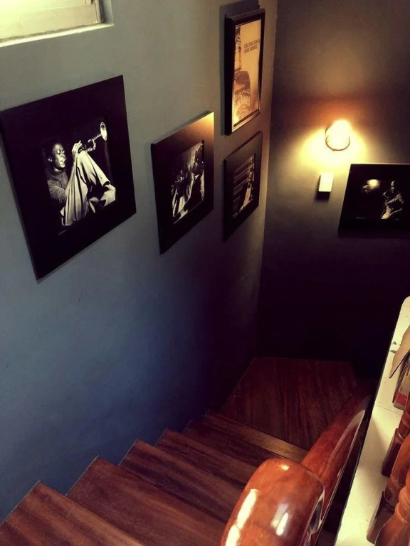 Peter's Cafe & Hostel