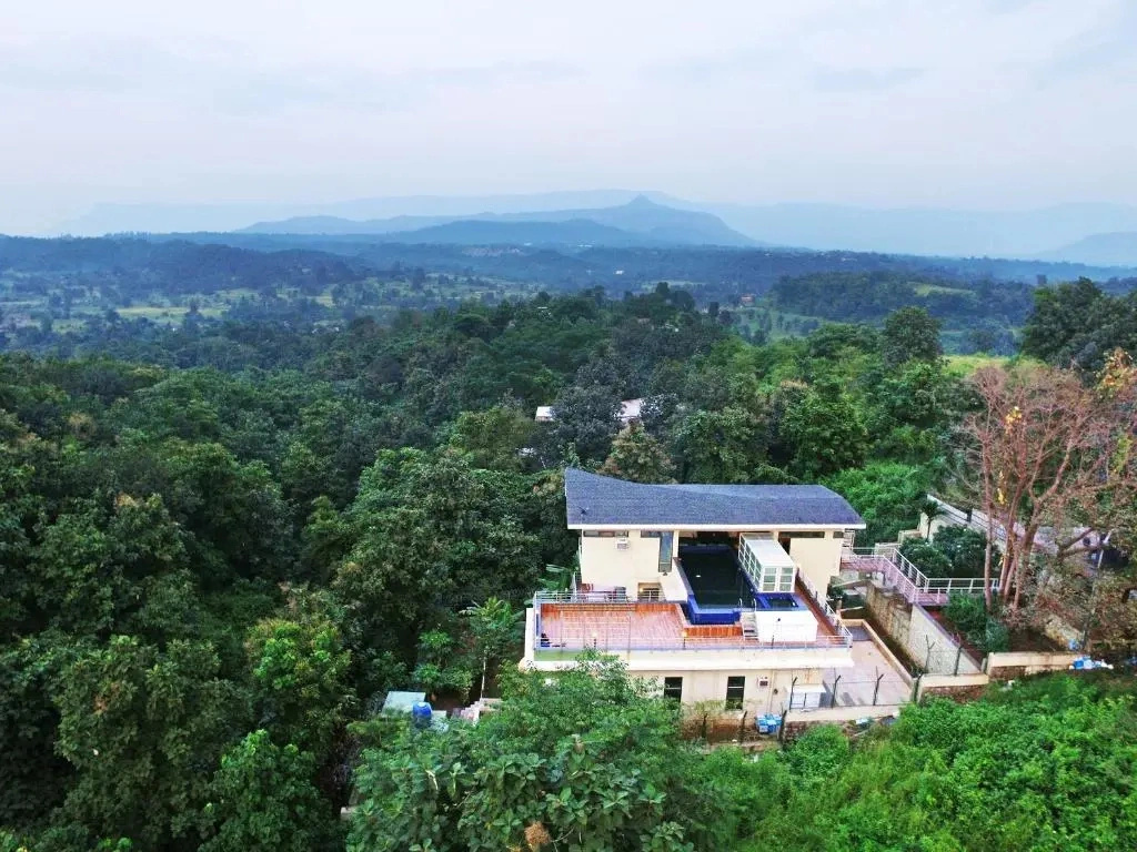 SaffronStays Bellini, Karjat