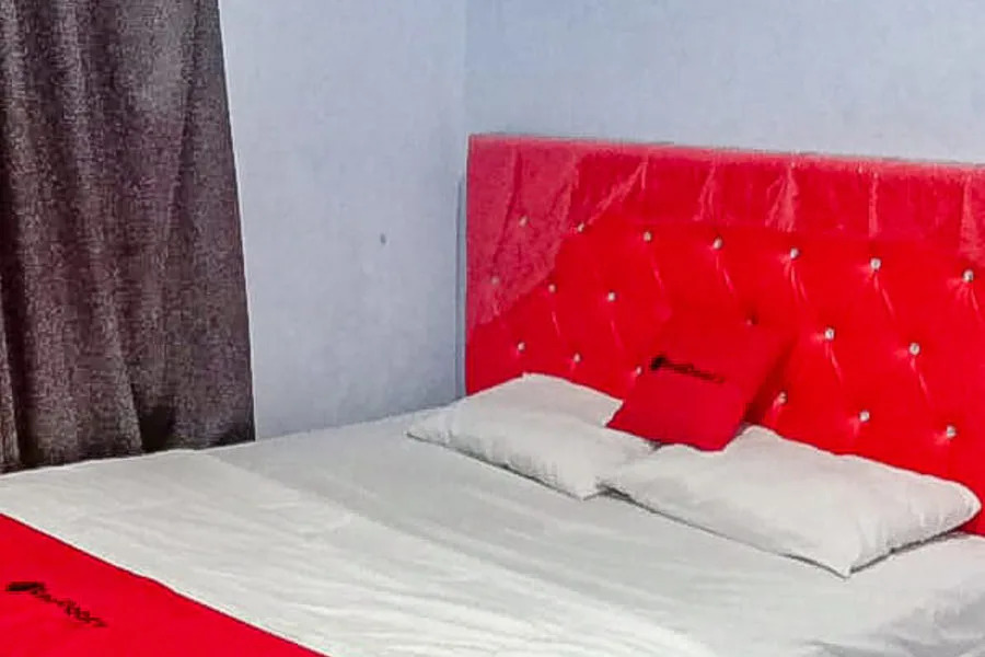 RedDoorz near Stadion Wilis Madiun