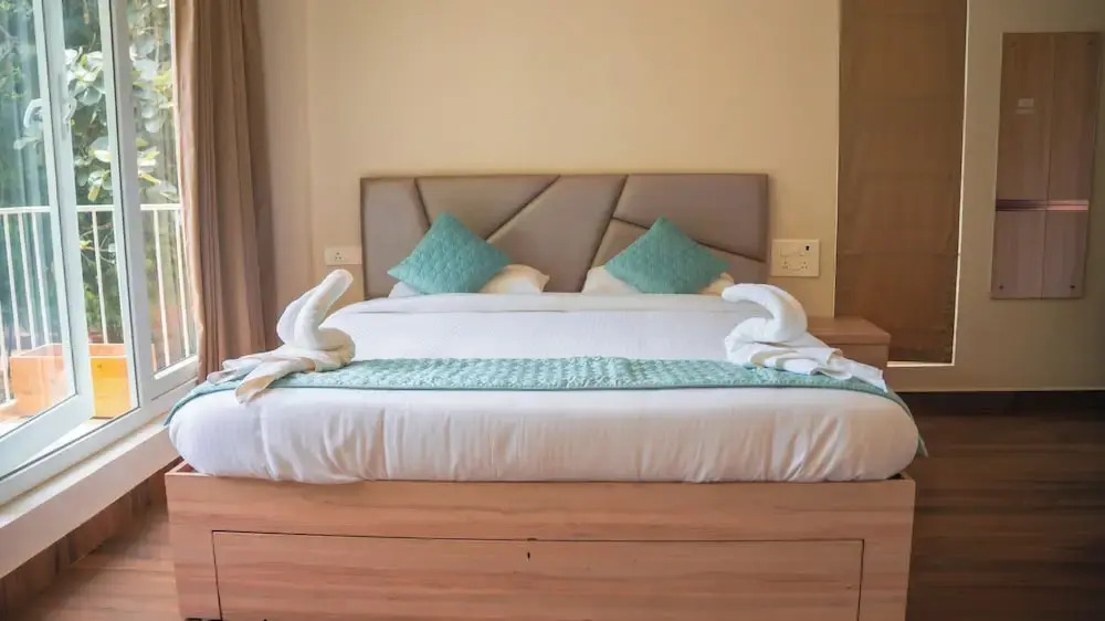 Thavika Silverwoods Residence