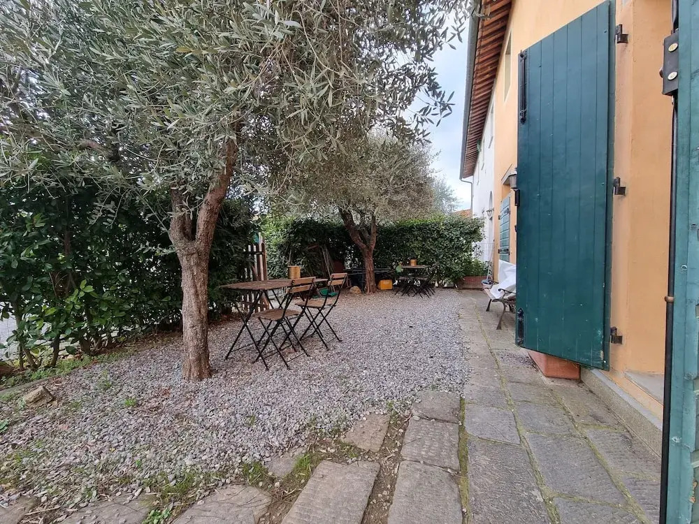 Farmhouse in Tuscany With Pool & Near Montecastello