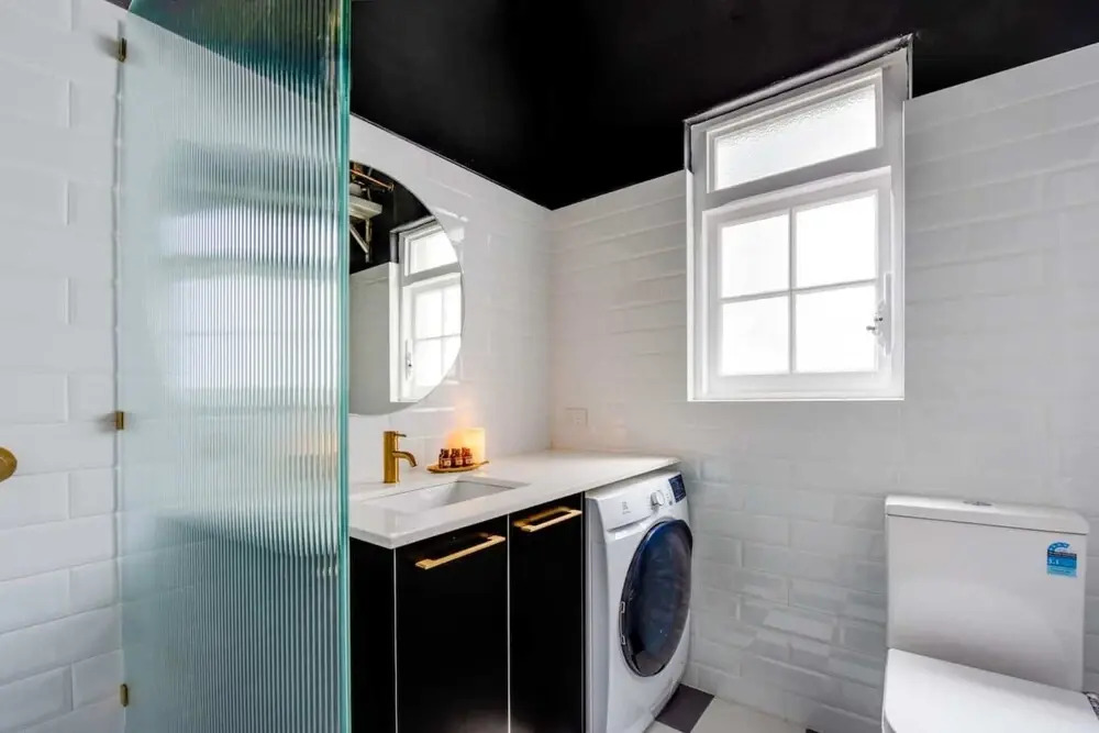 Avant Garde 1 Bedroom Apartment in Perth