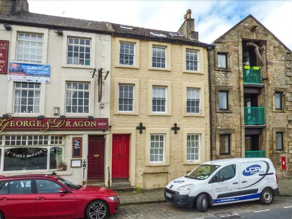 Dodshon Place