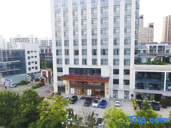 Vienna Hotel (Linyi City Center Taisheng Plaza)