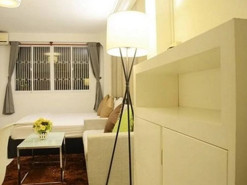 Smiley Apartment 1