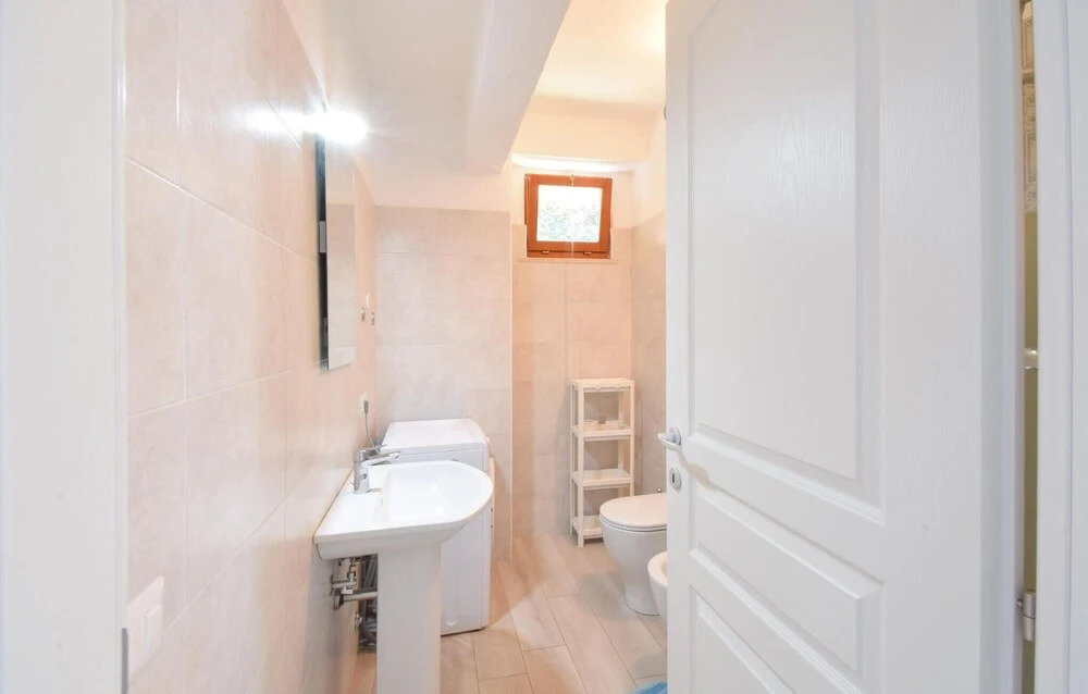 Nice Apartment in Anzio With 2 Bedrooms